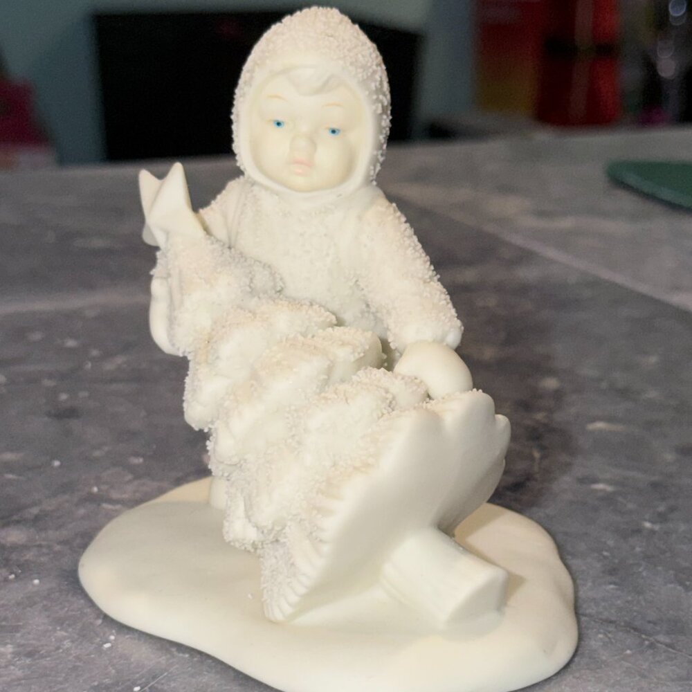Snowbabies " I'll Put Up The Christmas Tree" 1991